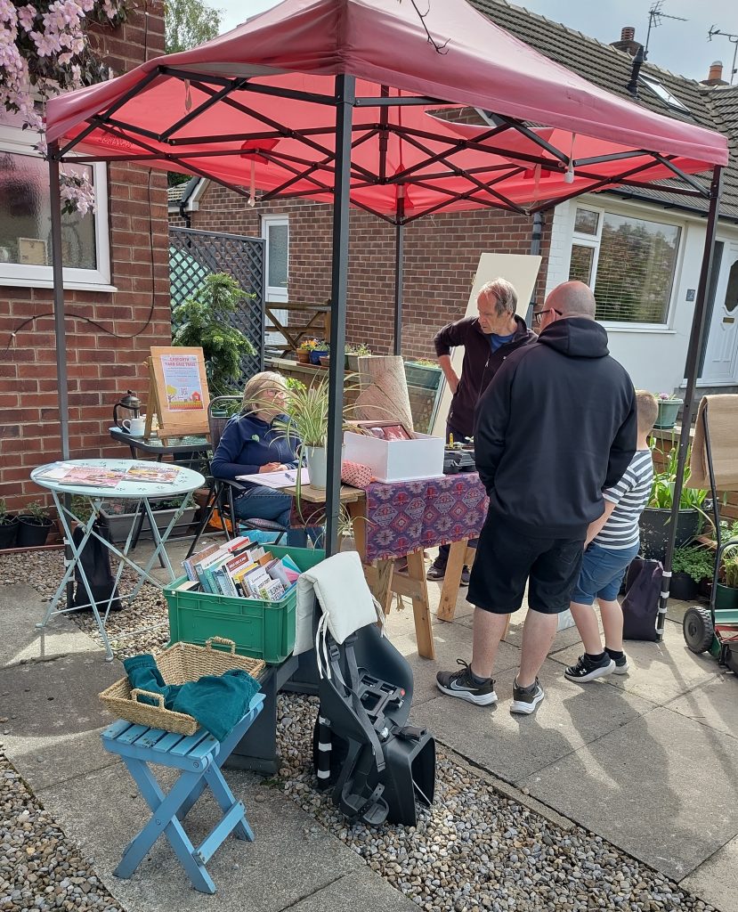 Yard Sale in action